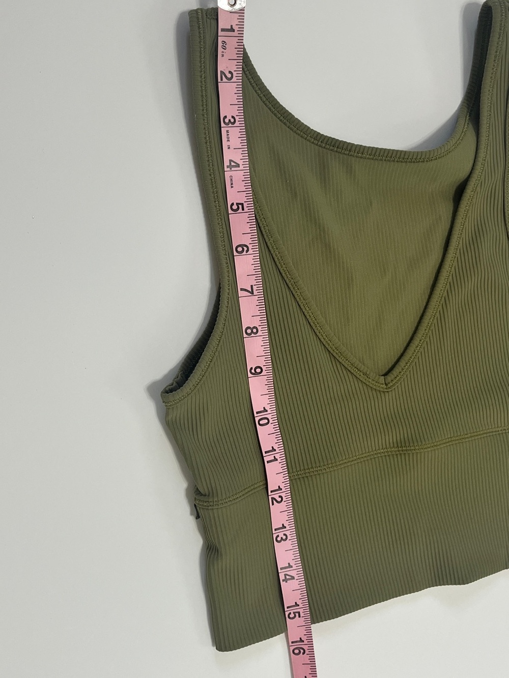 Lululemon Power Pivot Ribbed Tank size 4 green - Picture 4 of 5